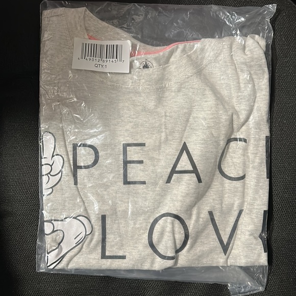 Disney shirt - Picture 3 of 4